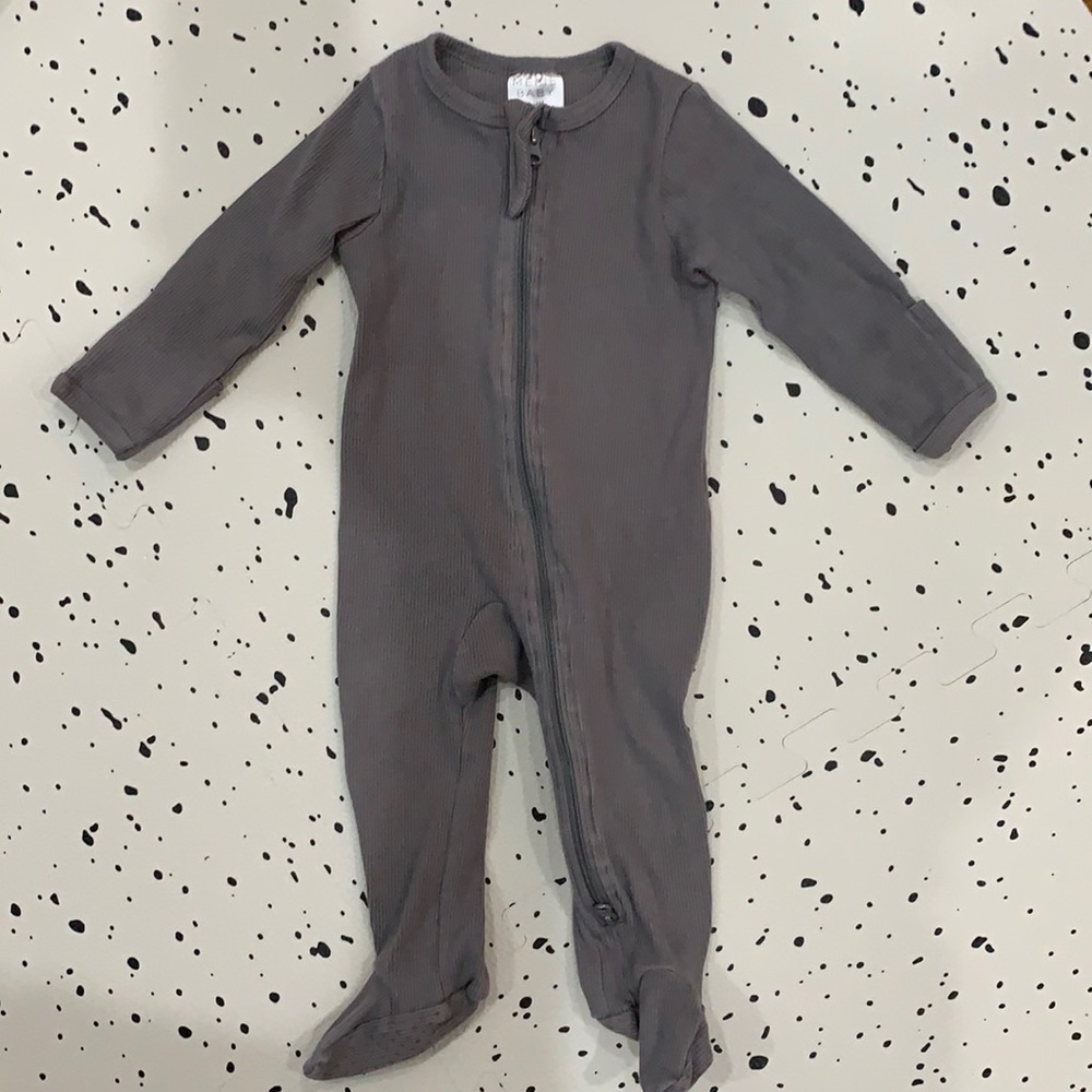 Mebie baby footed pajamas with 2 way zipper; 6-12m